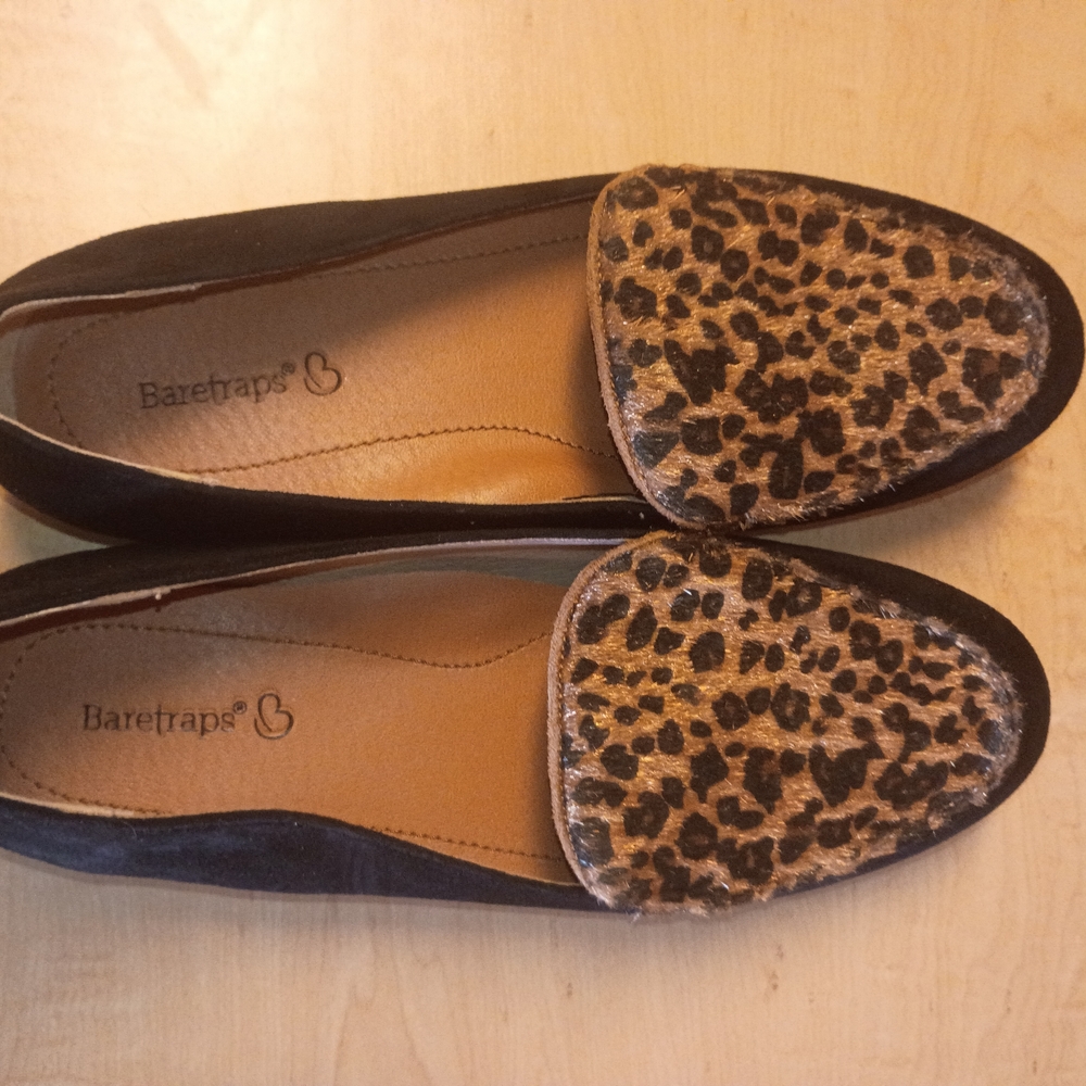 BareTraps Black and Leopard Print Loafers